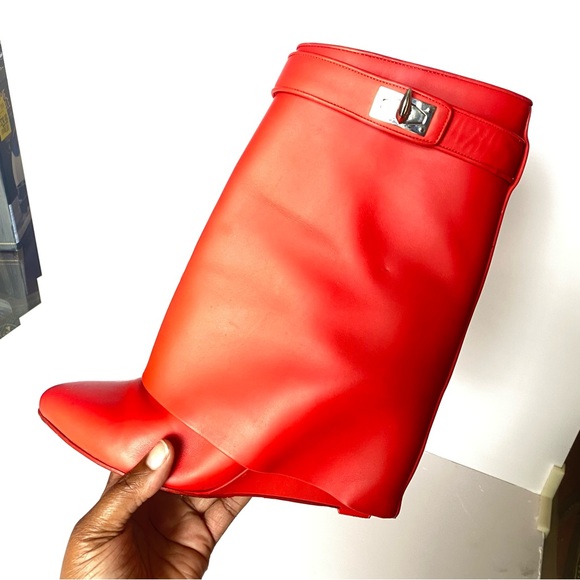 Givenchy Red Ankle Shark Boots - Size 41 - Old Style - Picture 1 of 16